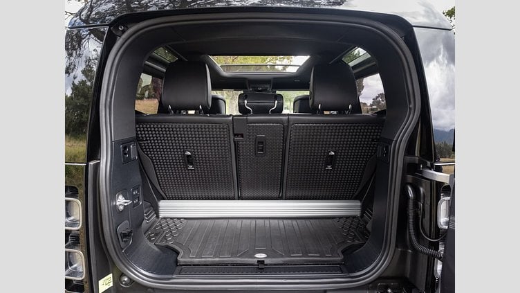 2022 Approved Land Rover Defender 90 Eiger Grey 4x4 Auto D300 HSE X-Dynamic