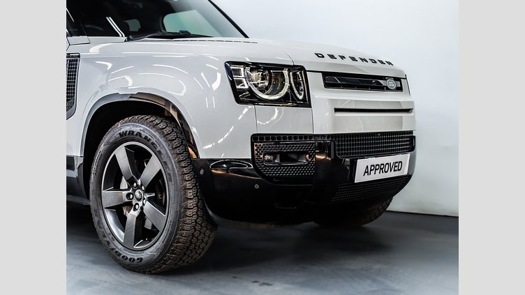 2024 Approved Land Rover Defender 110 Fuji White AWD D350 HSE X-DYNAMIC