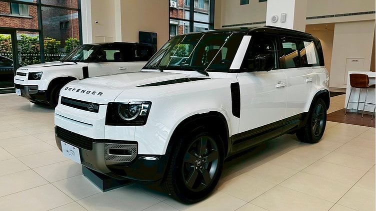 2025 新車 Land Rover Defender 110 Fuji White D300   X-Dynamic HSE