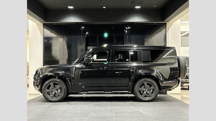 2024 認定中古車 Land Rover Defender 130 Santorini Black D350 AWD X-Dynamic SE D350