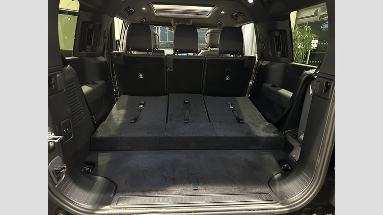 2024 認定中古車 Land Rover Defender 130 Santorini Black D350 AWD X-Dynamic SE D350