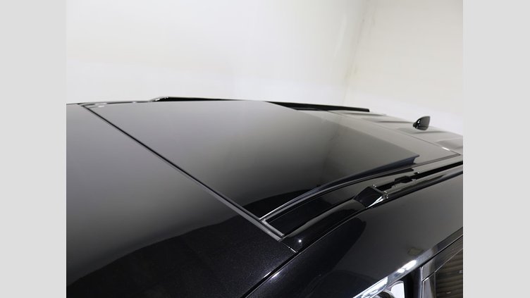 2022 認定中古車 Land Rover Defender 110 Santorini Black AWD X-Dy HSE D300