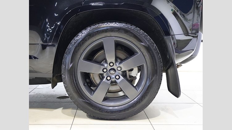2022 認定中古車 Land Rover Defender 110 Santorini Black AWD X-Dy HSE D300