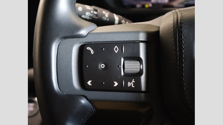 2022 認定中古車 Land Rover Defender 110 Santorini Black AWD X-Dy HSE D300