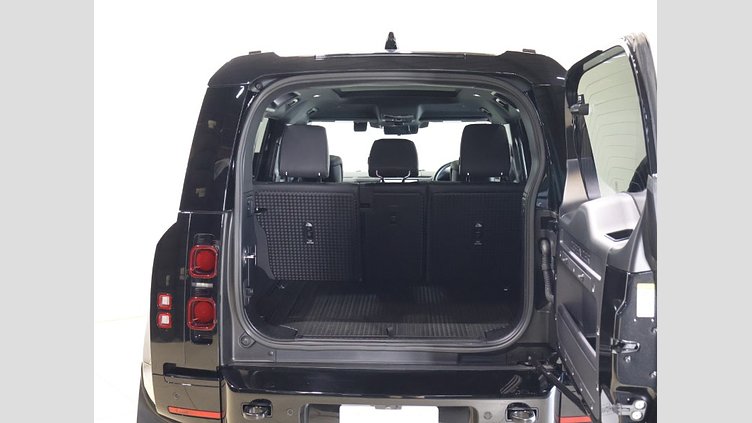 2022 認定中古車 Land Rover Defender 110 Santorini Black AWD X-Dy HSE D300