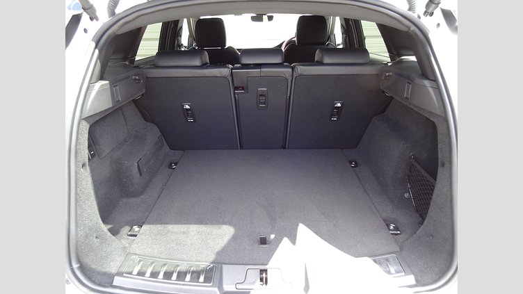 2023 認定中古車 Land Rover Range Rover Evoque Fuji White 249PS DYNAMIC HSE