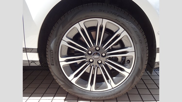 2023 認定中古車 Land Rover Range Rover Evoque Fuji White 249PS DYNAMIC HSE