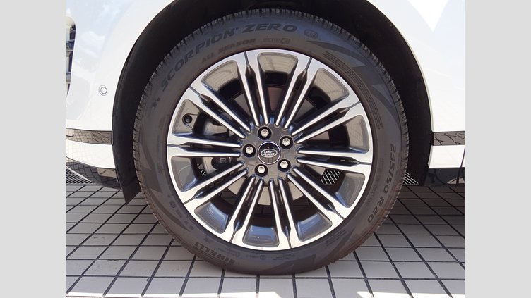 2023 認定中古車 Land Rover Range Rover Evoque Fuji White 249PS DYNAMIC HSE