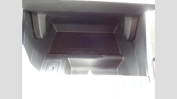 2023 認定中古車 Land Rover Range Rover Evoque Fuji White 249PS DYNAMIC HSE