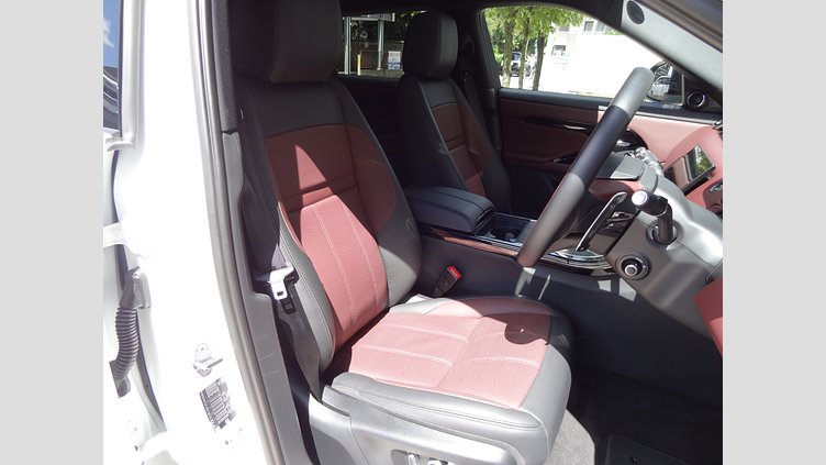 2023 認定中古車 Land Rover Range Rover Evoque Fuji White 249PS DYNAMIC HSE