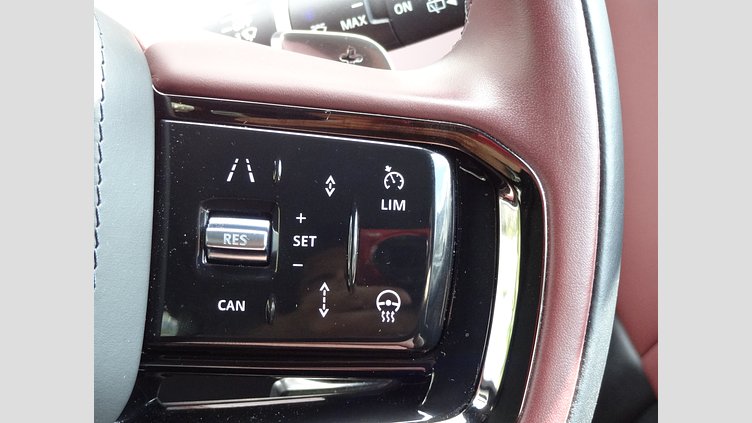 2023 認定中古車 Land Rover Range Rover Evoque Fuji White 249PS DYNAMIC HSE