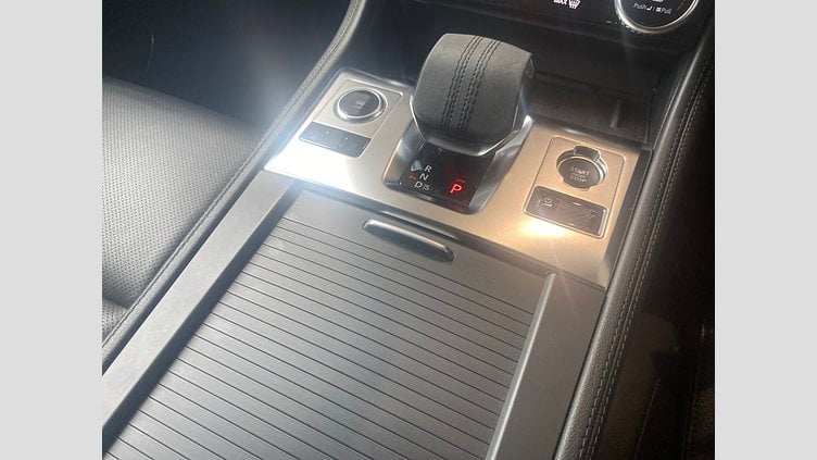 2022 認定中古車 Jaguar F-Pace Santorini Black オートマチック S