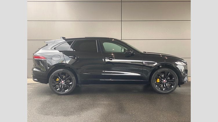 2022 認定中古車 Jaguar F-Pace Santorini Black オートマチック S