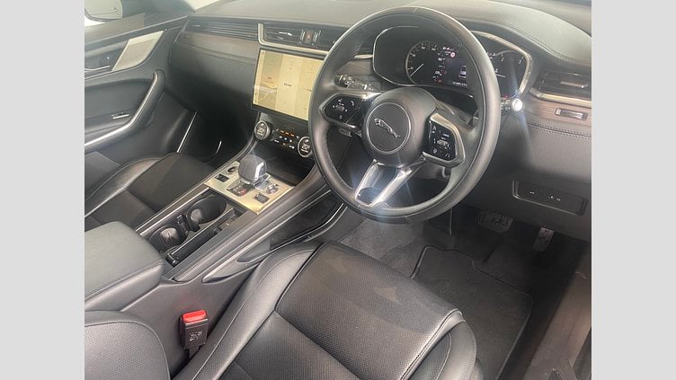 2022 認定中古車 Jaguar F-Pace Santorini Black オートマチック S