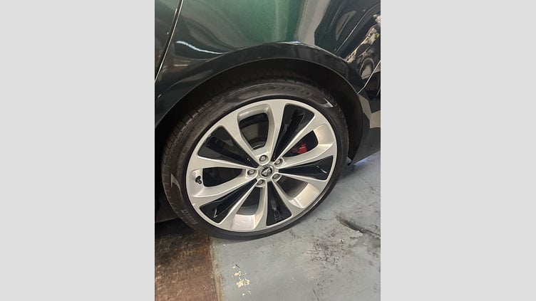 2023 認定中古車 Jaguar XF British Racing Green P300 スポーツブレイク（ガソリン） SPORT