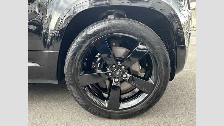 2025 認定中古車 Land Rover Defender 110 Santorini Black V8 P525(ガソリン） V8