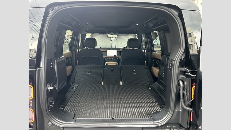 2025 認定中古車 Land Rover Defender 110 Santorini Black V8 P525(ガソリン） V8