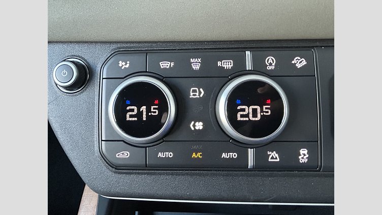 2023 認定中古車 Land Rover Defender 110 Gondwana Stone 3.0Lディーゼル S