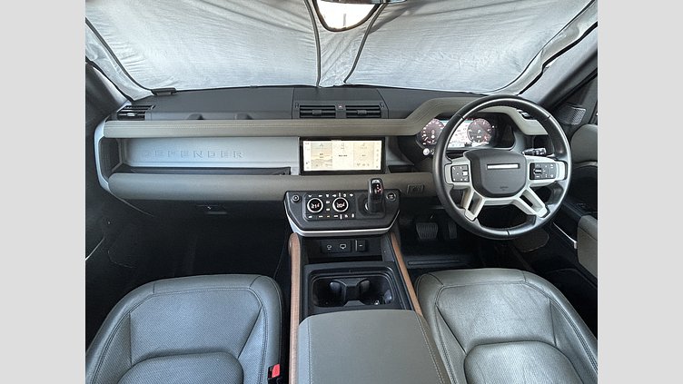 2023 認定中古車 Land Rover Defender 110 Gondwana Stone 3.0Lディーゼル S