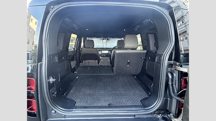 2023 認定中古車 Land Rover Defender 110 Gondwana Stone 3.0Lディーゼル S