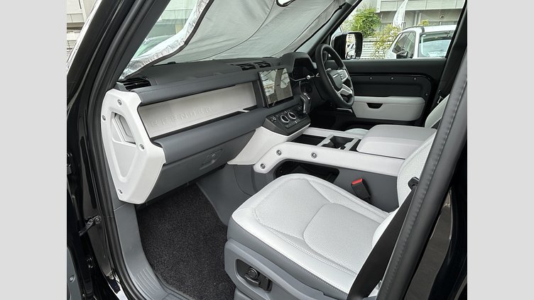 2023 認定中古車 Land Rover Defender 110 Santorini Black 2.0L（P300） X-DynamicSE