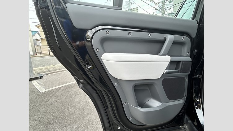 2023 認定中古車 Land Rover Defender 110 Santorini Black 2.0L（P300） X-DynamicSE