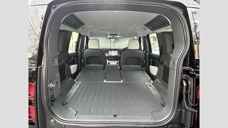 2023 認定中古車 Land Rover Defender 110 Santorini Black 2.0L（P300） X-DynamicSE