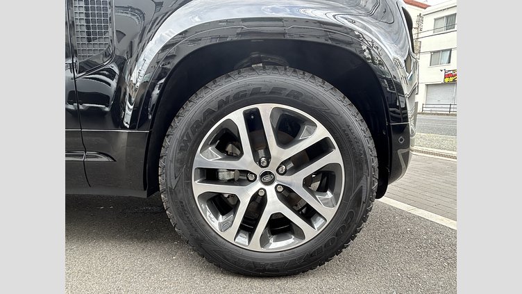 2023 認定中古車 Land Rover Defender 110 Santorini Black 2.0L（P300） X-DynamicSE
