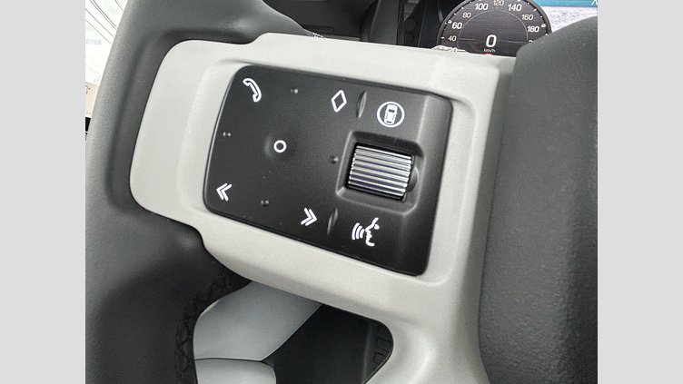 2023 認定中古車 Land Rover Defender 110 Santorini Black 2.0L（P300） X-DynamicSE