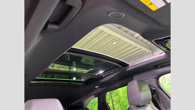 2024 認定中古車 Land Rover Range Rover Velar Ostuni Pearl White 4WD Dynamic SE