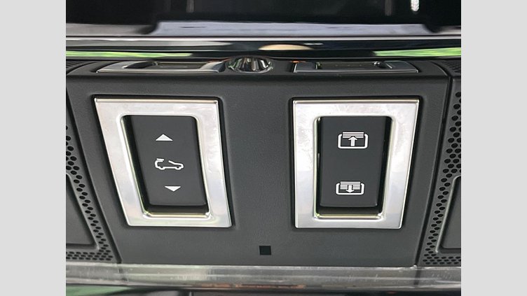 2024 認定中古車 Land Rover Range Rover Velar Ostuni Pearl White 4WD Dynamic SE