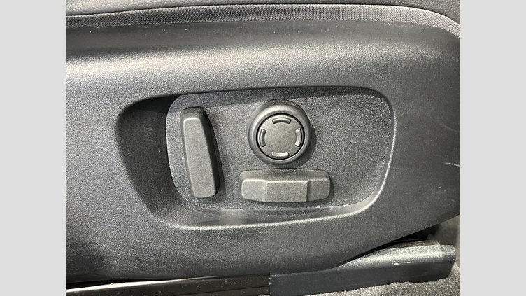 2024 認定中古車 Land Rover Range Rover Velar Ostuni Pearl White 4WD Dynamic SE