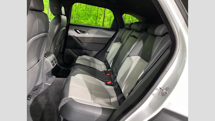 2024 認定中古車 Land Rover Range Rover Velar Ostuni Pearl White 4WD Dynamic SE