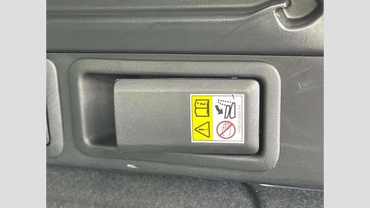 2024 認定中古車 Land Rover Range Rover Velar Ostuni Pearl White 4WD Dynamic SE