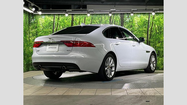 2020 認定中古車 Jaguar XF Yulong White 2WD プレステージ