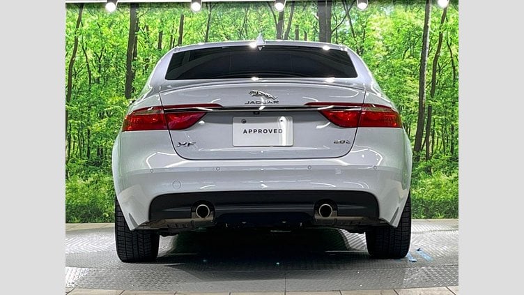 2020 認定中古車 Jaguar XF Yulong White 2WD プレステージ