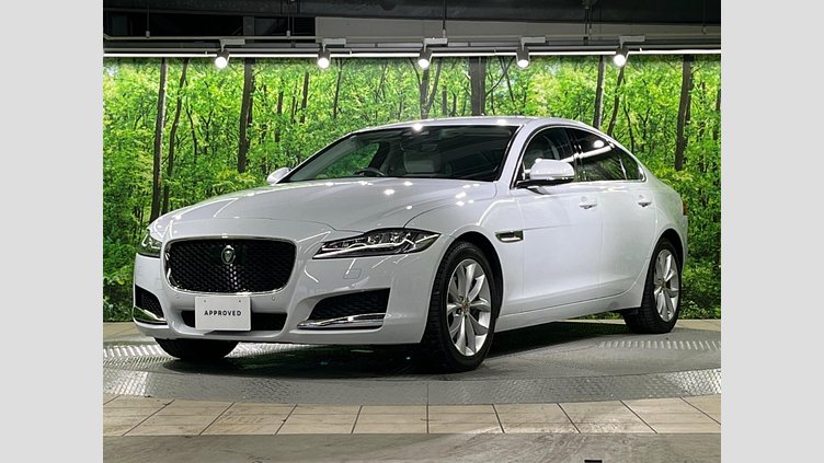 2020 認定中古車 Jaguar XF Yulong White 2WD プレステージ