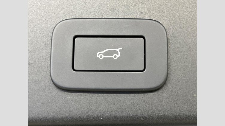 2024 認定中古車 Land Rover Range Rover Evoque アロイオスグレイ 4WD ダイナミックSE