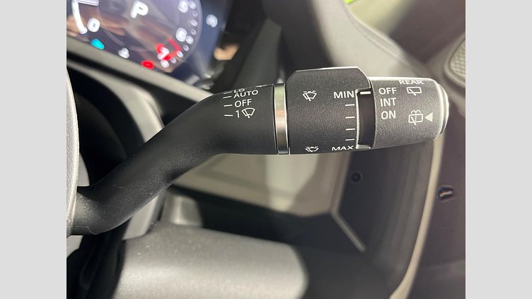 2024 認定中古車 Land Rover Defender 110 Eiger Grey 4WD SE