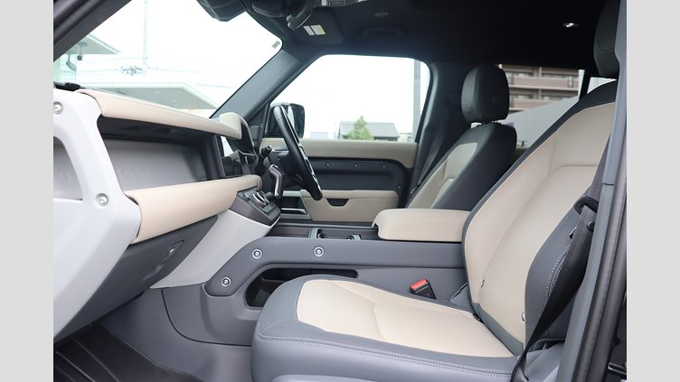 2023 認定中古車 Land Rover Defender 110 サントリーニブラック D300 AWD（AT） X-DYNAMIC SE
