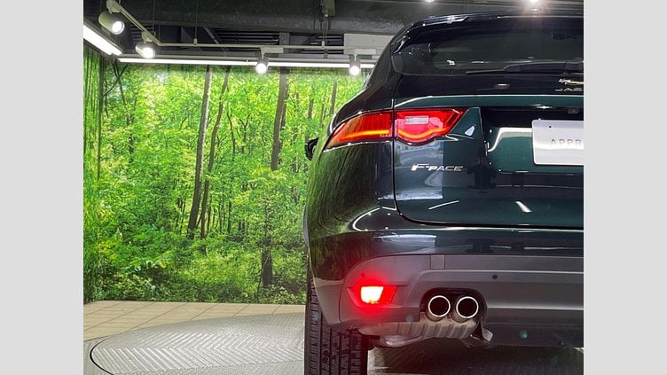 2018 認定中古車 Jaguar F-Pace British Racing Green 4WD Prestige