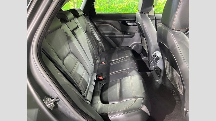 2018 認定中古車 Jaguar F-Pace British Racing Green 4WD Prestige