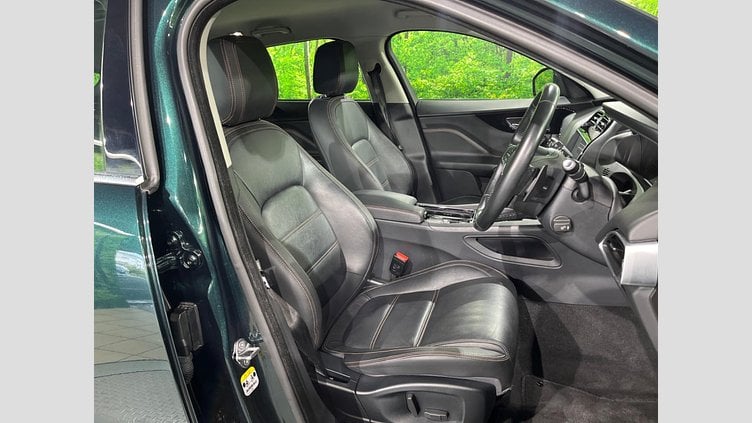 2018 認定中古車 Jaguar F-Pace British Racing Green 4WD Prestige