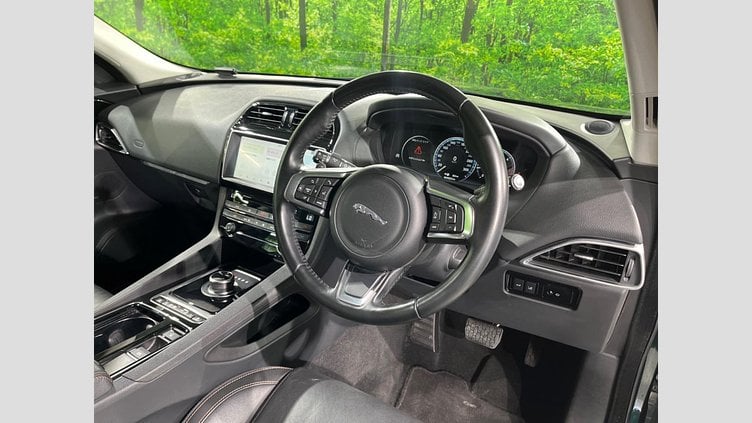 2018 認定中古車 Jaguar F-Pace British Racing Green 4WD Prestige