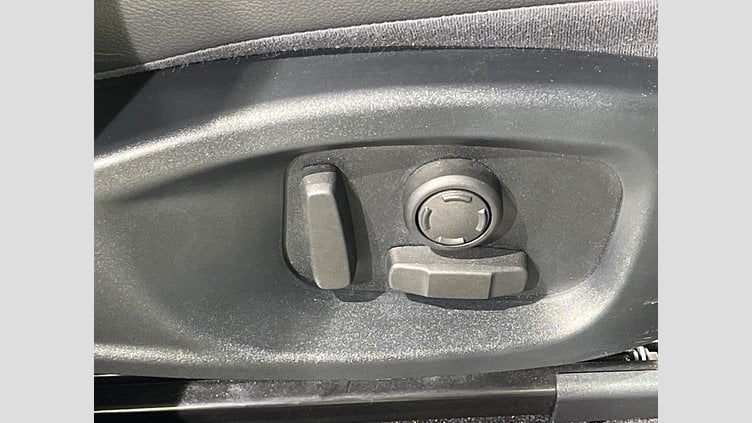 2019 認定中古車 Jaguar E-Pace Yulong White 4WD R-Dynamic SE
