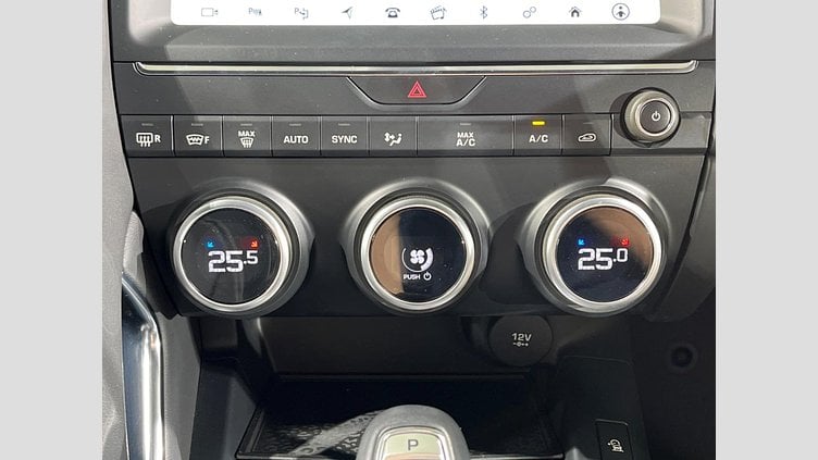 2019 認定中古車 Jaguar E-Pace Yulong White 4WD R-Dynamic SE