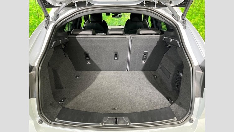 2019 認定中古車 Jaguar E-Pace Yulong White 4WD R-Dynamic SE