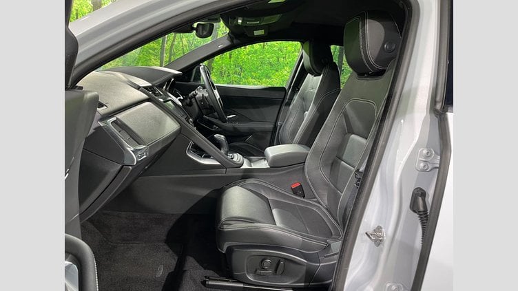 2019 認定中古車 Jaguar E-Pace Yulong White 4WD R-Dynamic SE