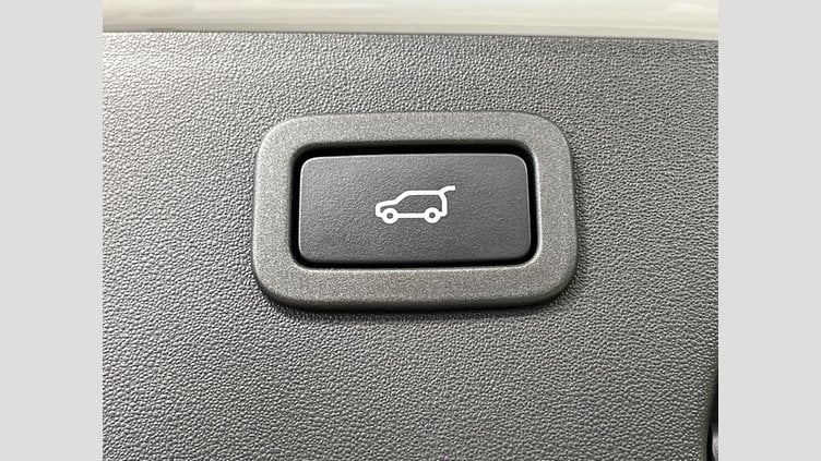 2019 認定中古車 Jaguar E-Pace Yulong White 4WD R-Dynamic SE