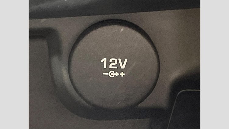 2019 認定中古車 Jaguar E-Pace Yulong White 4WD R-Dynamic SE